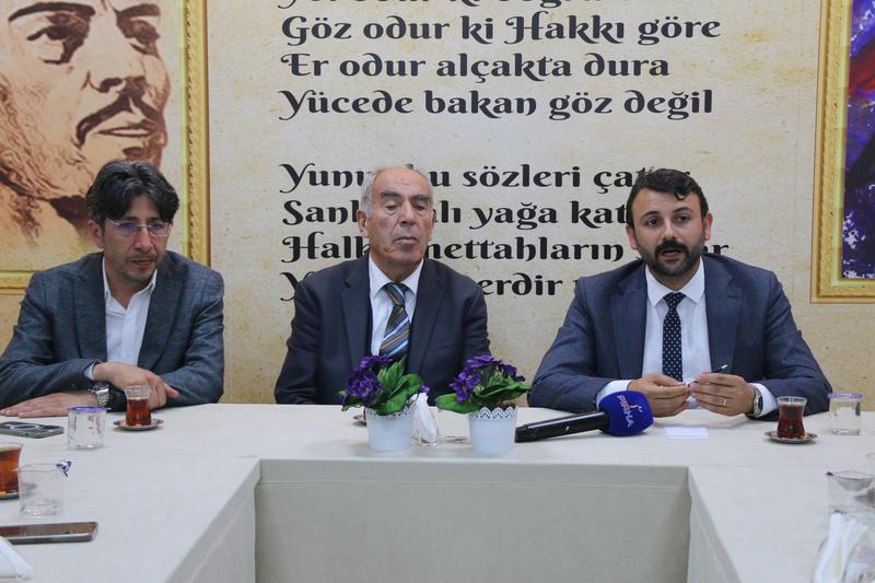 akdeniz-belediyesi-es-baskan-adayi-sariyildiz-mersin-cemevi-ni-ziyaret-etti